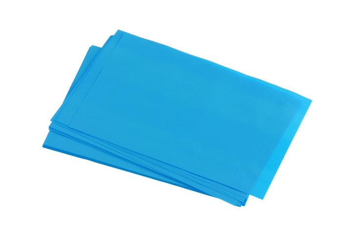 Blue Oil absorbing (blotting) sheets to remove excess oil on oily face