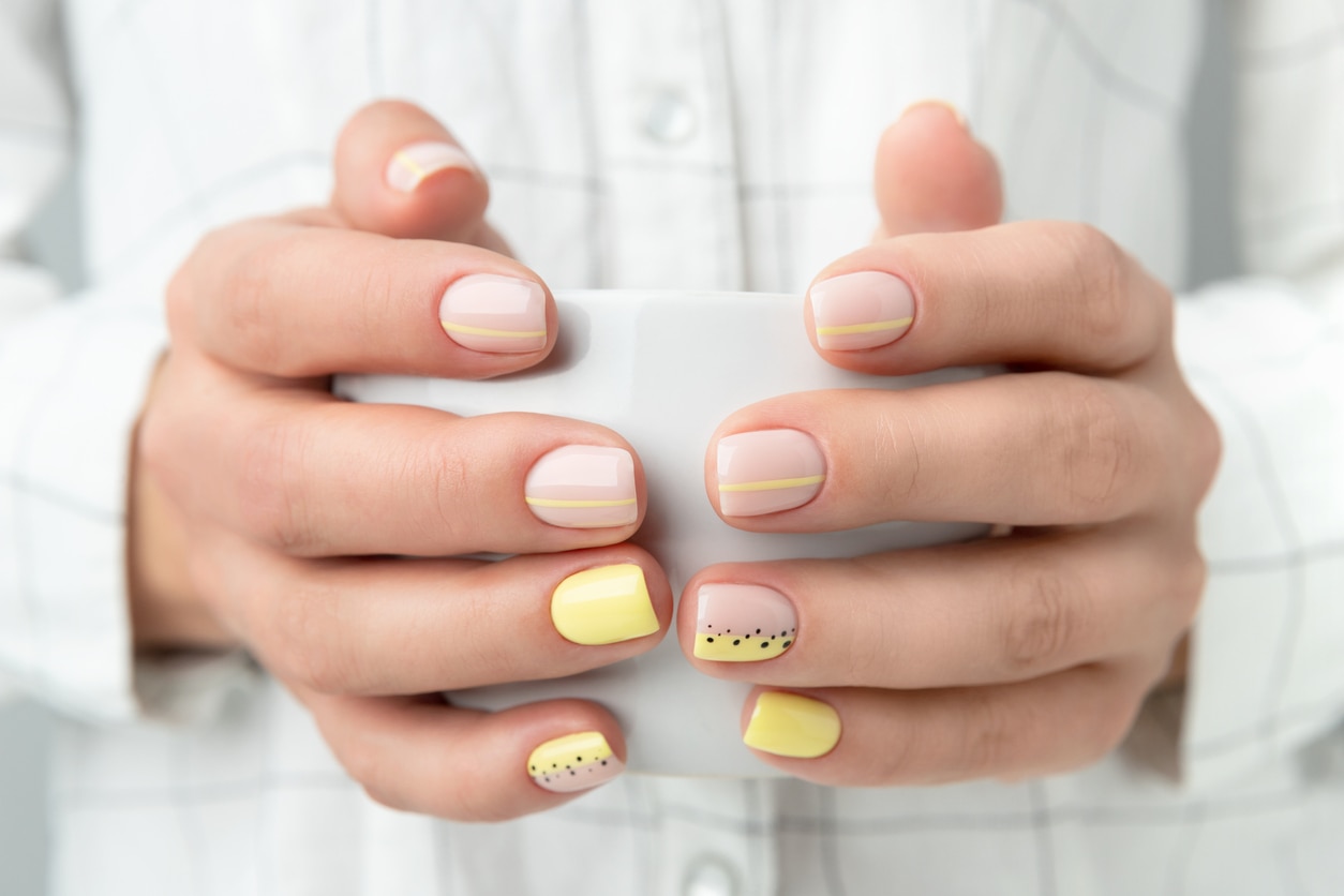 nail art design ideas for spring & Valentine’s Day